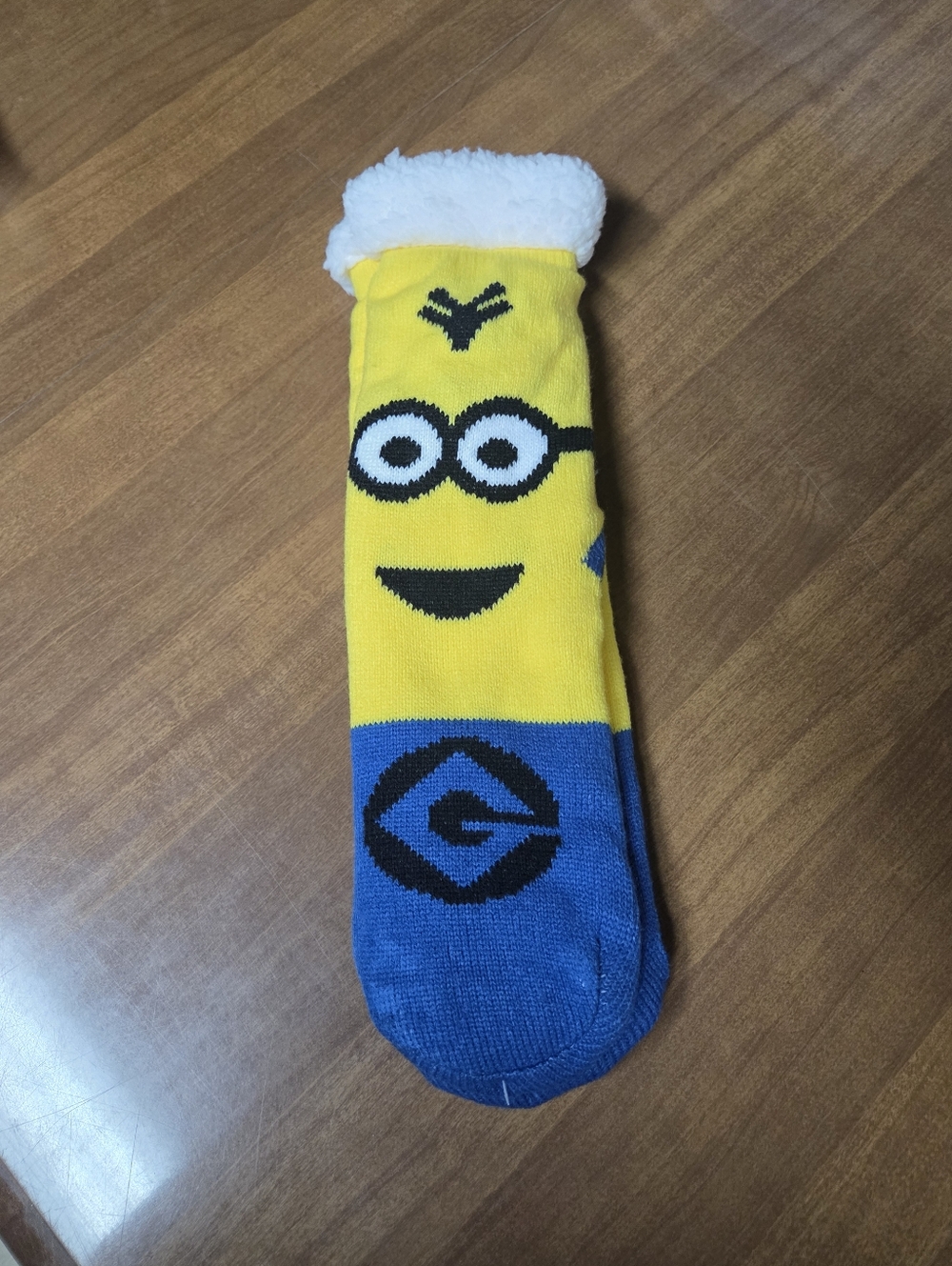 NWT Minions Sherpa Lined Slipper Yellow Blue Socks (OSFA)